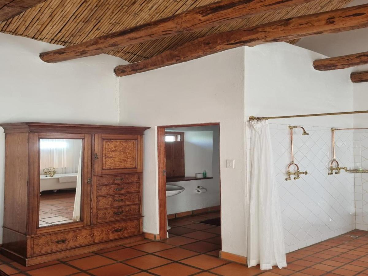 Red Mountain Ridge Karoo Oasis And Guest Farm Apartment Buffelskloof Exterior photo