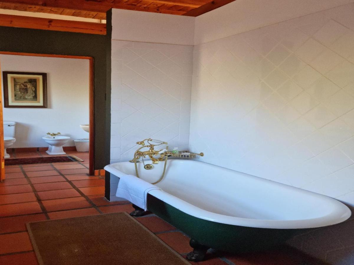 Red Mountain Ridge Karoo Oasis And Guest Farm Apartment Buffelskloof Exterior photo